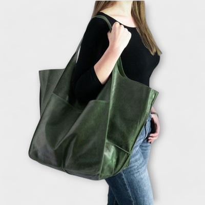 Lora. - Oversized Weekender Bag