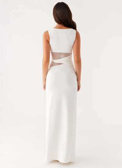 LENI - Figure-Hugging Maxi Dress with Subtle Cutouts and Lacing