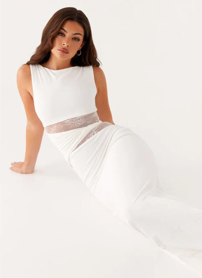 LENI - Figure-Hugging Maxi Dress with Subtle Cutouts and Lacing