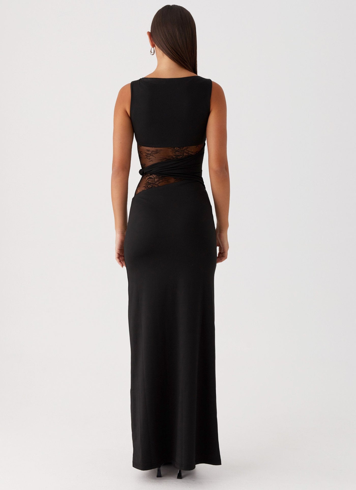 LENI - Figure-Hugging Maxi Dress with Subtle Cutouts and Lacing