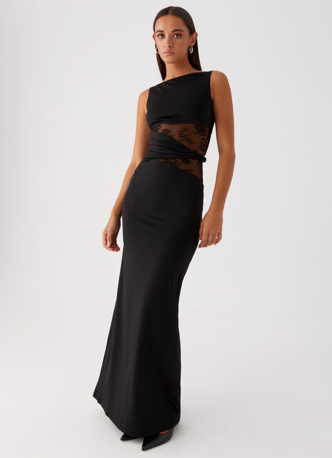 LENI - Figure-Hugging Maxi Dress with Subtle Cutouts and Lacing