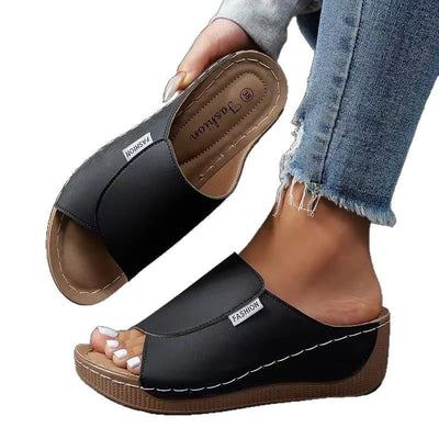SARA - Comfortable Slides with Arch Support