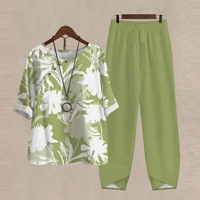 LIV - Elegant and Comfortable Set with Sweater and Pants