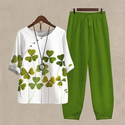 LIV - Elegant and Comfortable Set with Sweater and Pants